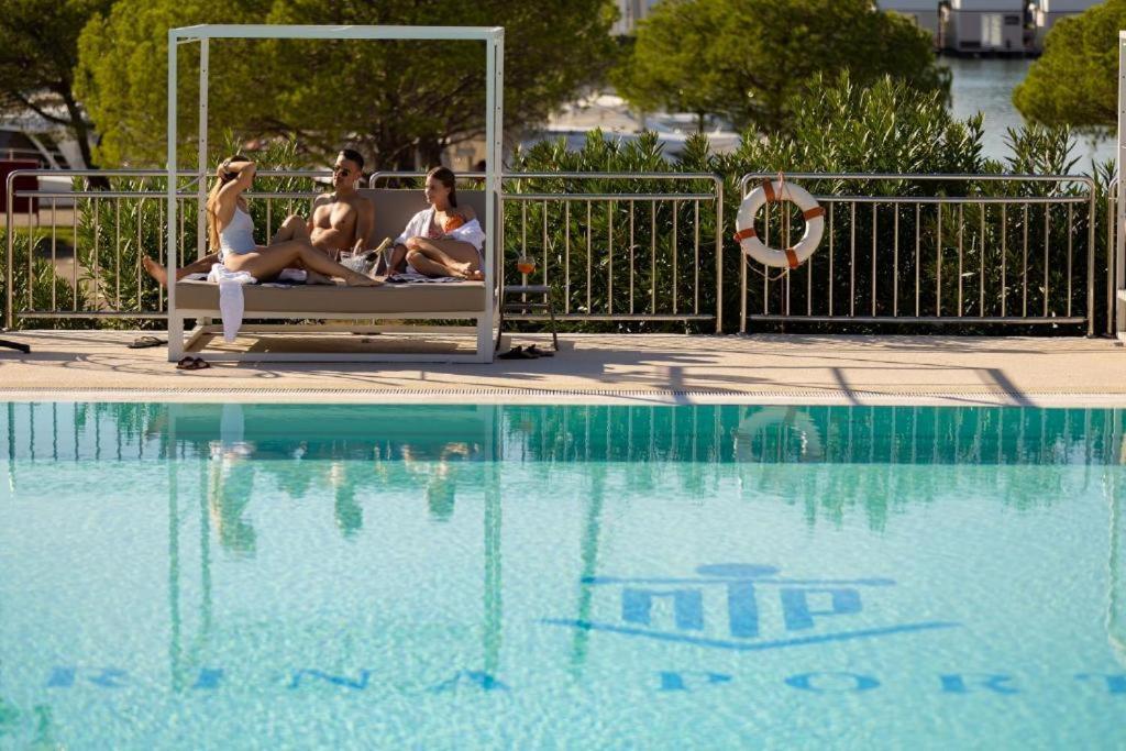 Apartament Floating Sea House Shark 3 Portorož Zewnętrze zdjęcie