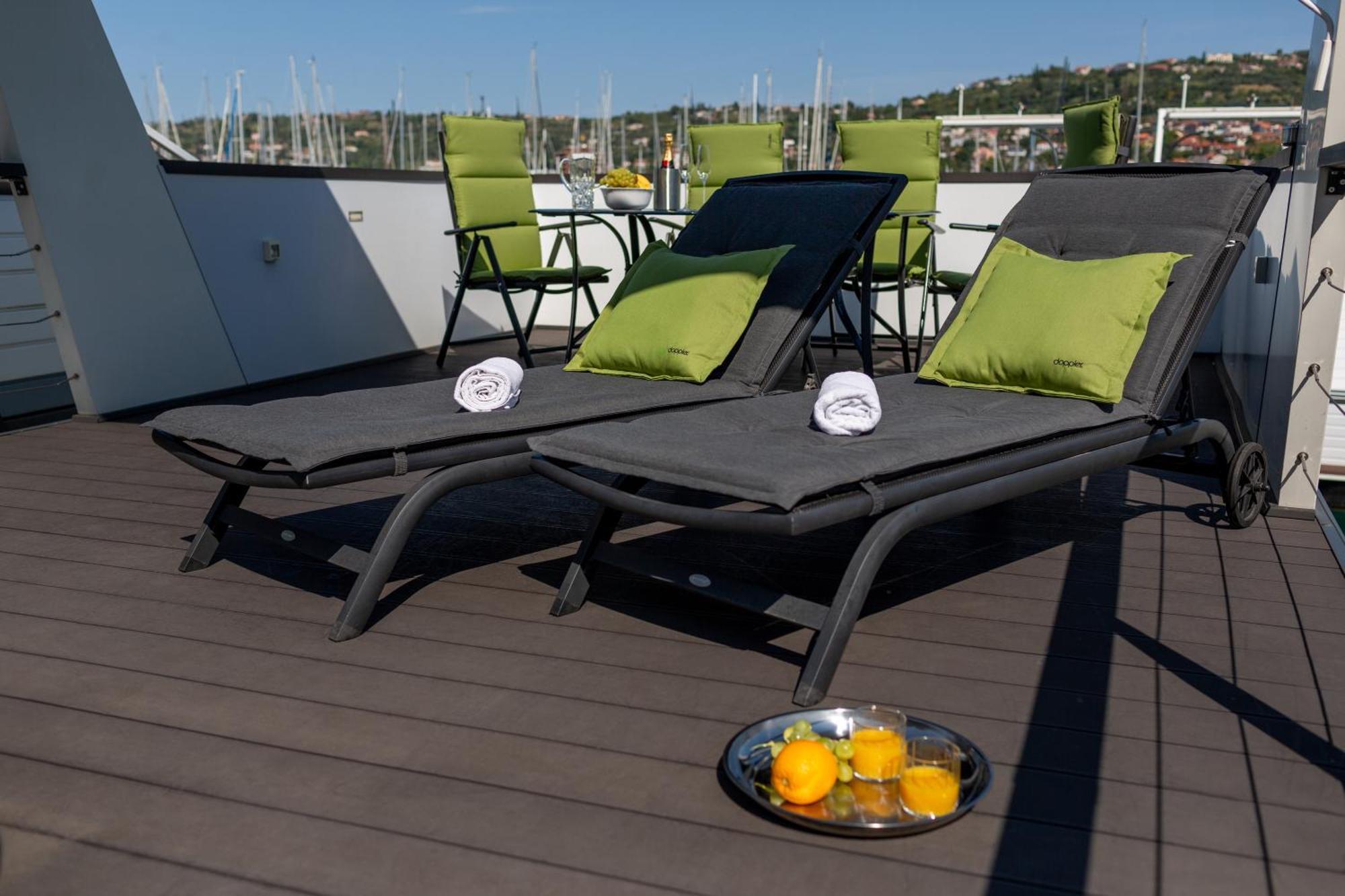 Apartament Floating Sea House Shark 3 Portorož Zewnętrze zdjęcie